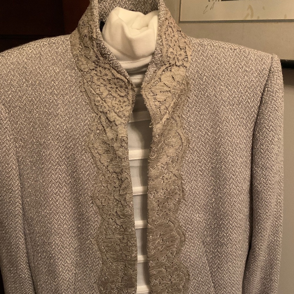 linda Allard for ellen tracy blazer-very gently used‎